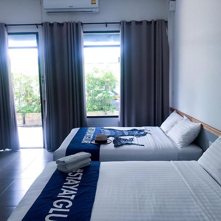 Glur Phuket Patong Beach Exterior foto