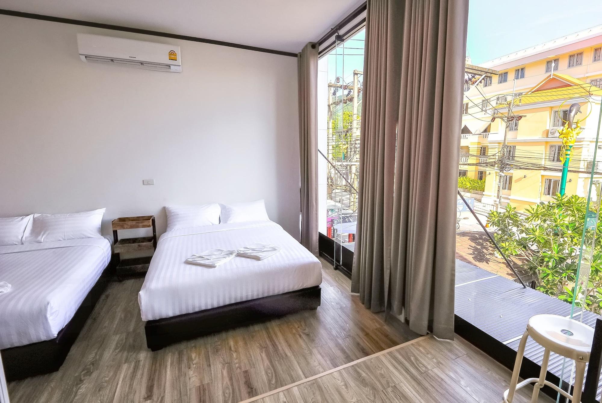 Glur Phuket Patong Beach Exterior foto