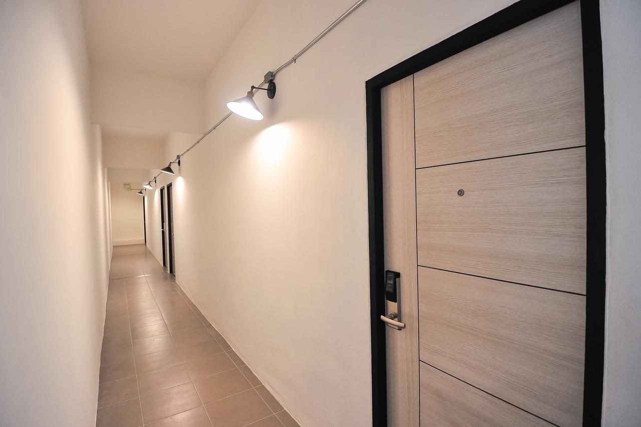 Glur Phuket Patong Beach Exterior foto